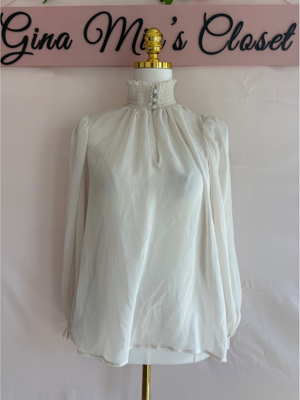Banana Republic Women's White Long Sleeve Smocked Neck Blouse Size M